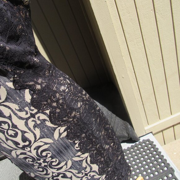 #376  NEW WOMEN'S SHEATH DRESS BY SLNY  (SIZE 16) - Picture 3 of 4